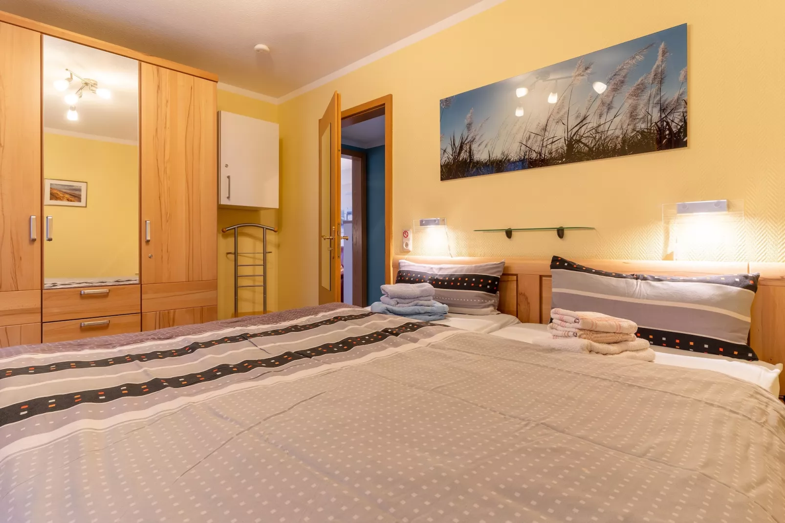 Haus Deichsfenne - Wohnung 2 / 4 Personen-Chambre