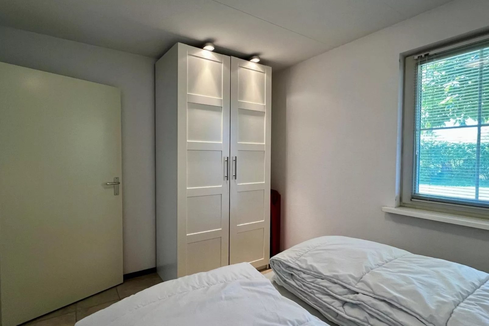 Eureka 100-Bedroom