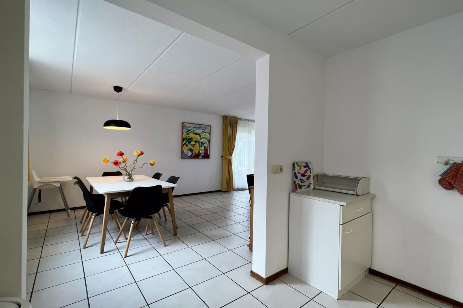 Campanula 55-Dining room