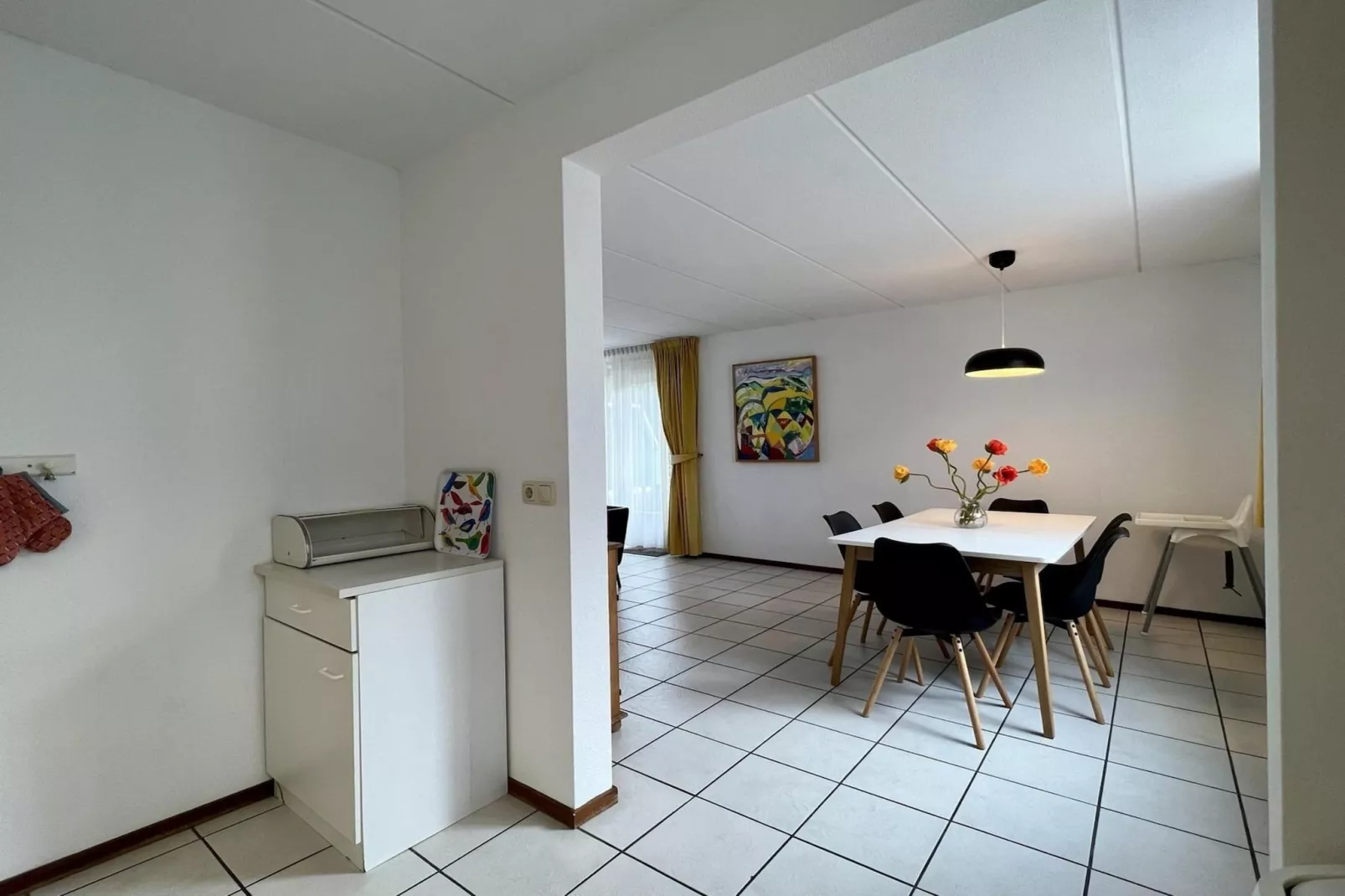 Campanula 55-Dining room