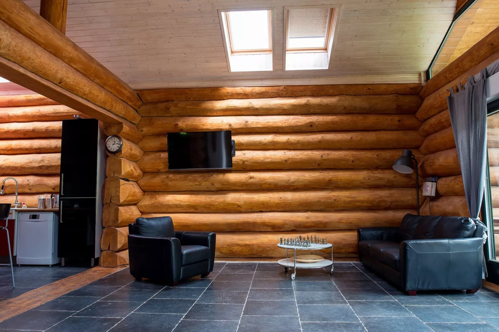 Lomnice nad Popelkou LLB005-Wohnzimmer