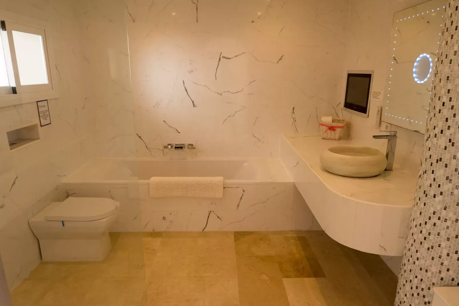 Villa Ocean View-Bathroom