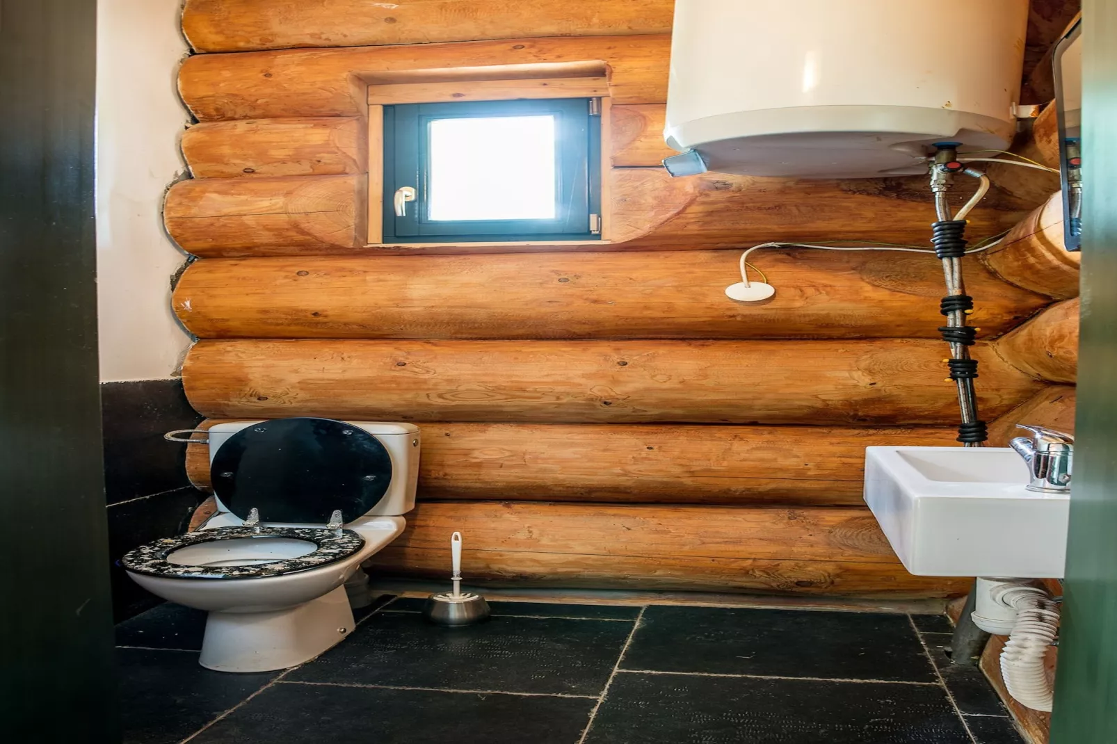 Lomnice nad Popelkou LLB005-Badezimmer