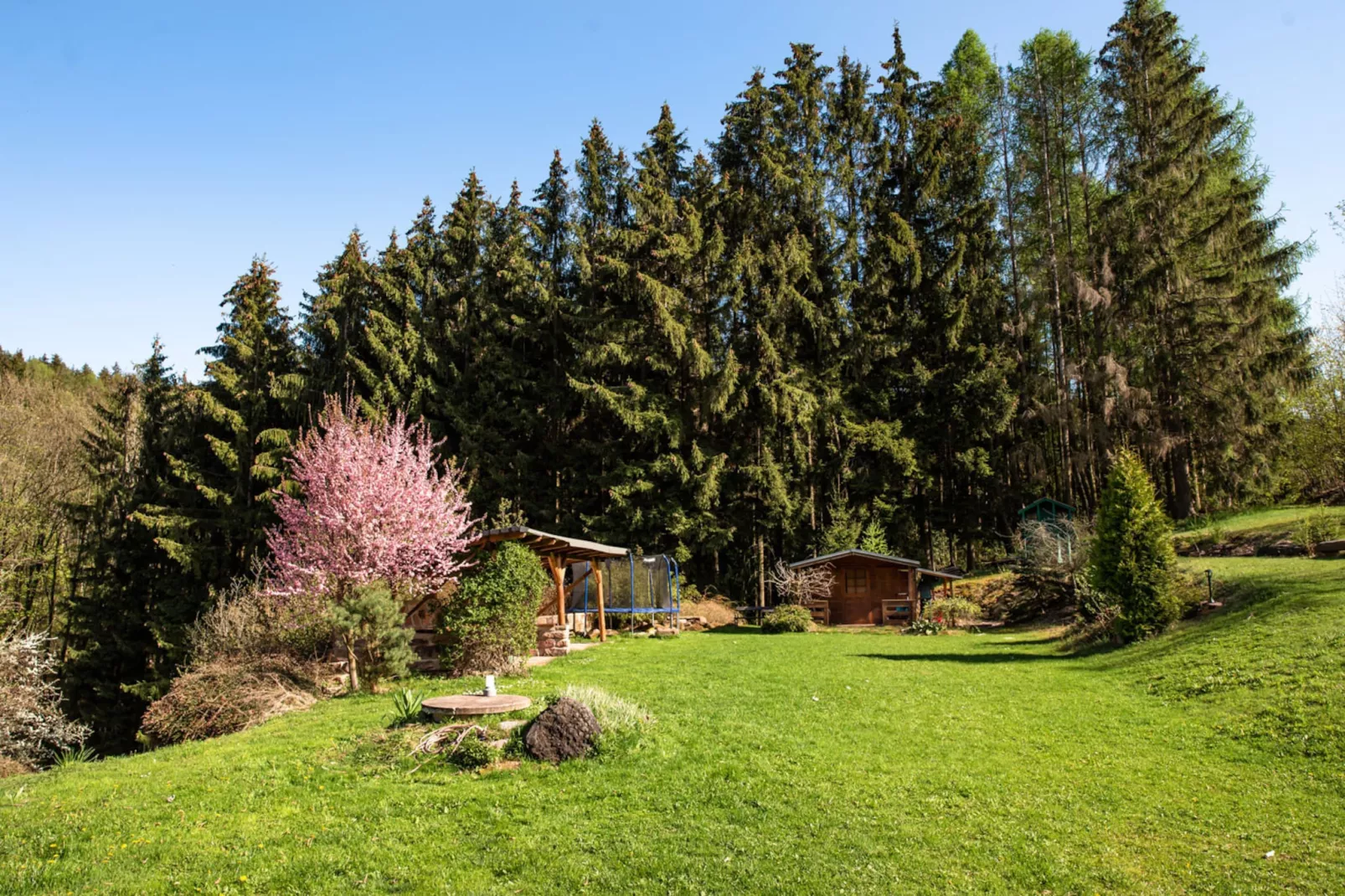 Lomnice nad Popelkou LLB005-Gärten Sommer