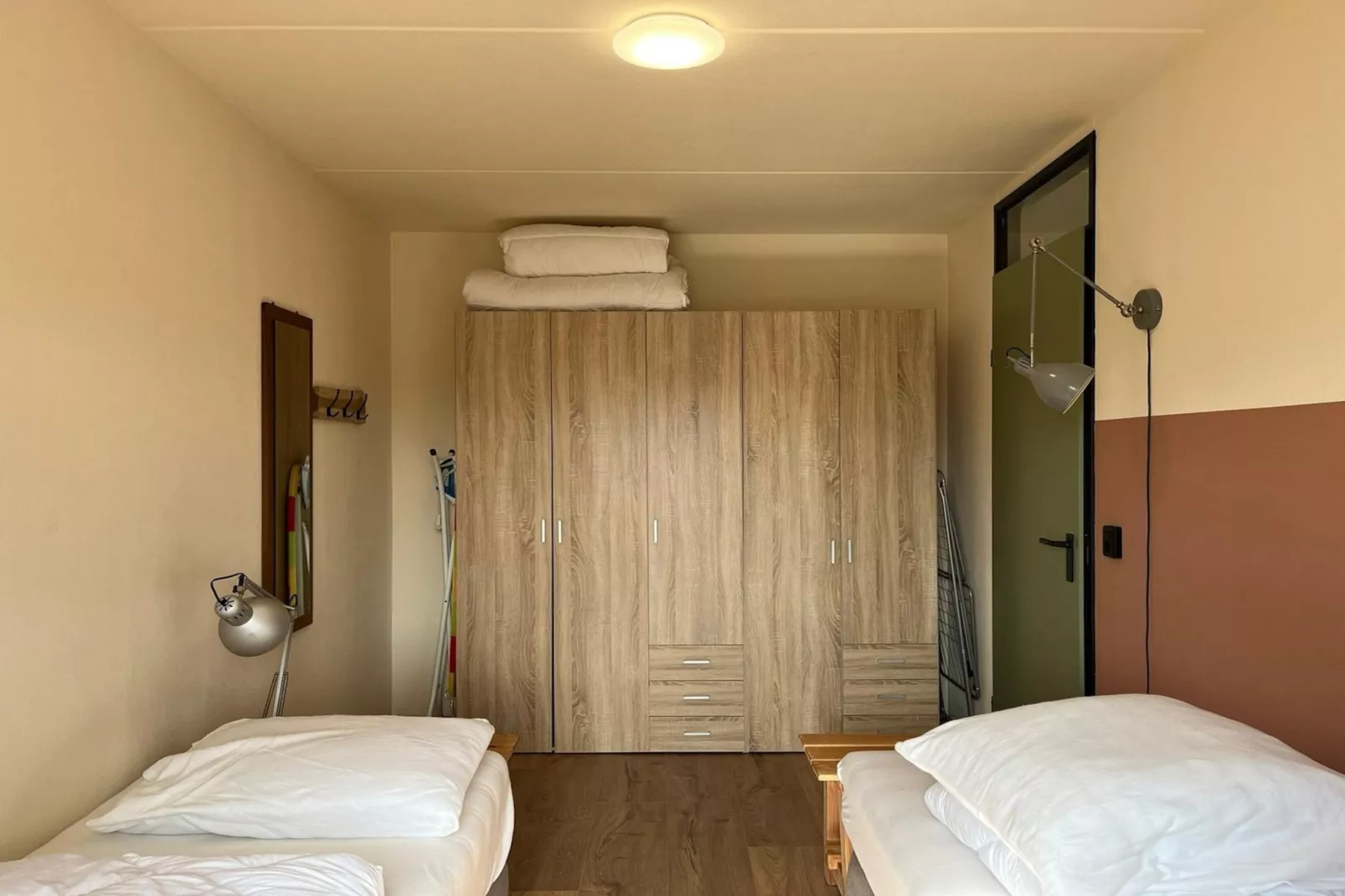 Zeeweg 77-Bedroom