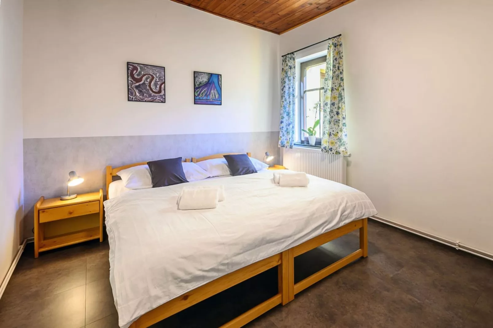 Luxe Villa in Bernartice, ook voor groepen KKH045-Bedroom
