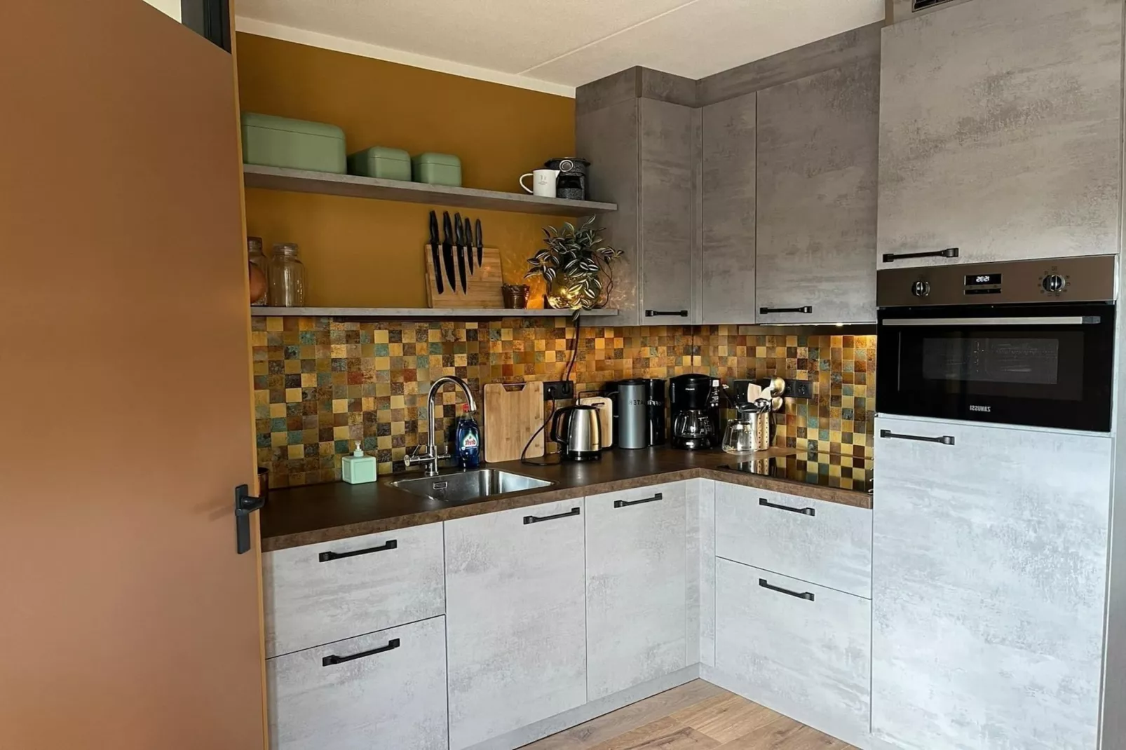 Zeeweg 77-Kitchen