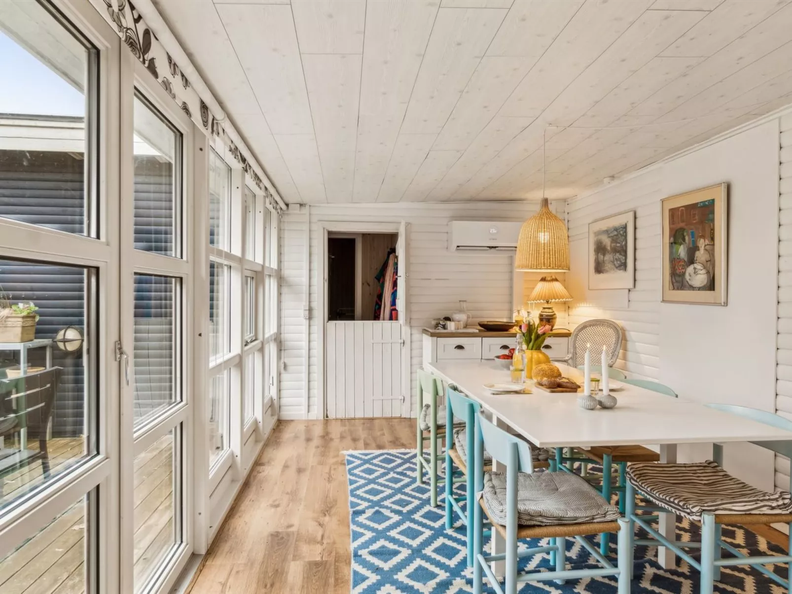 "Sida" - 375m from the sea-Inside