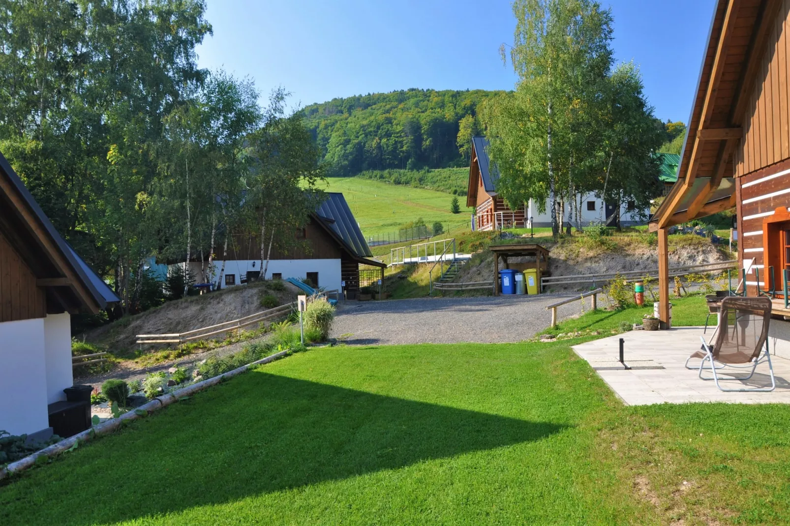 Zacler KZA280-Ve-Gardens summer