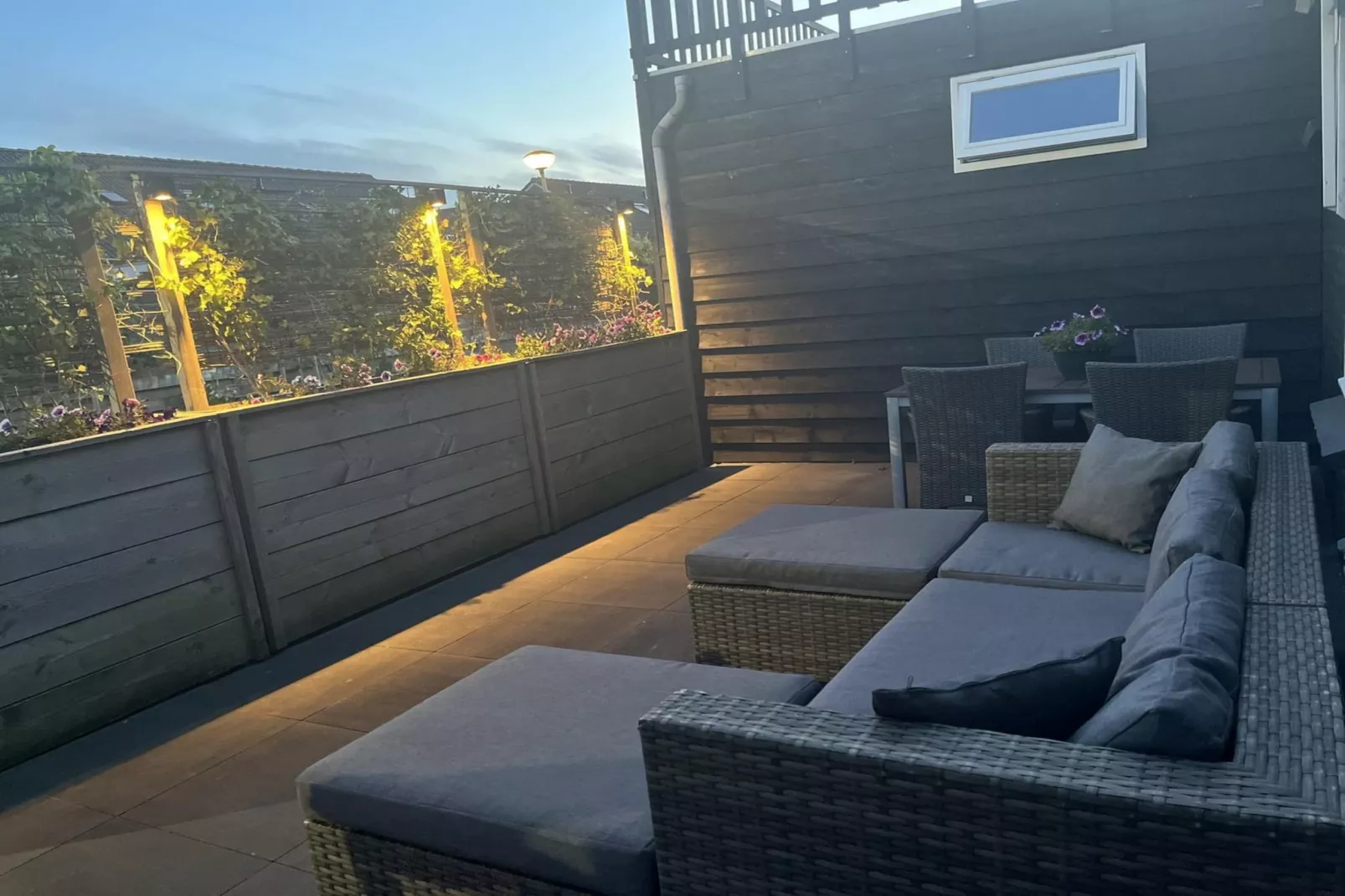 Sint Maartensweg 38-Terrace balcony