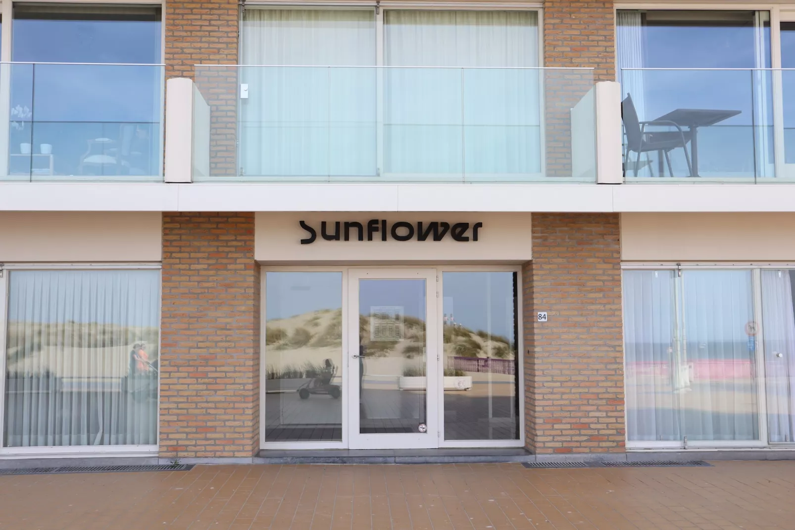SUNFLOWER 0802/D8-Reception hall