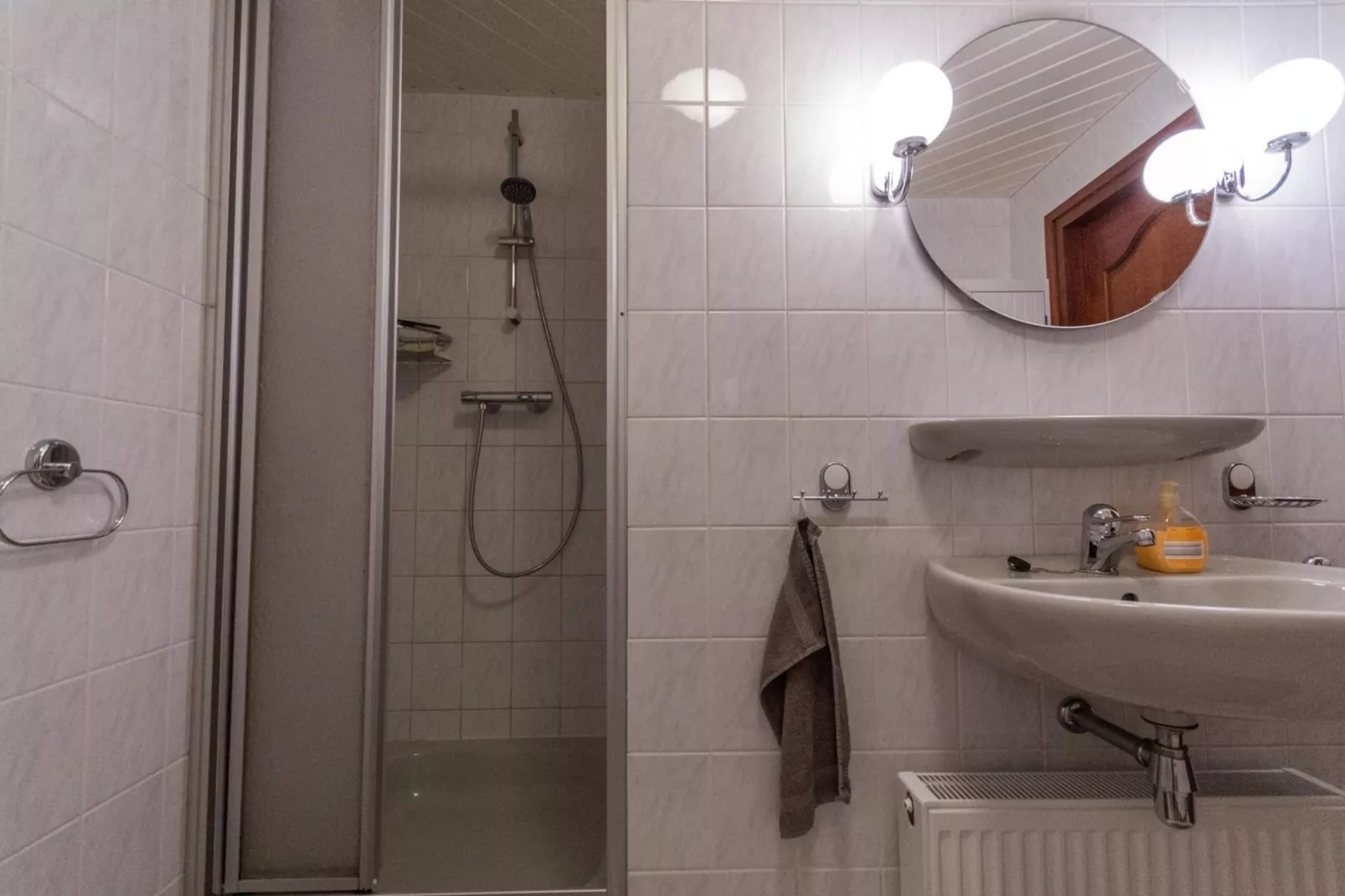 Belkmerduinen 01-Bathroom
