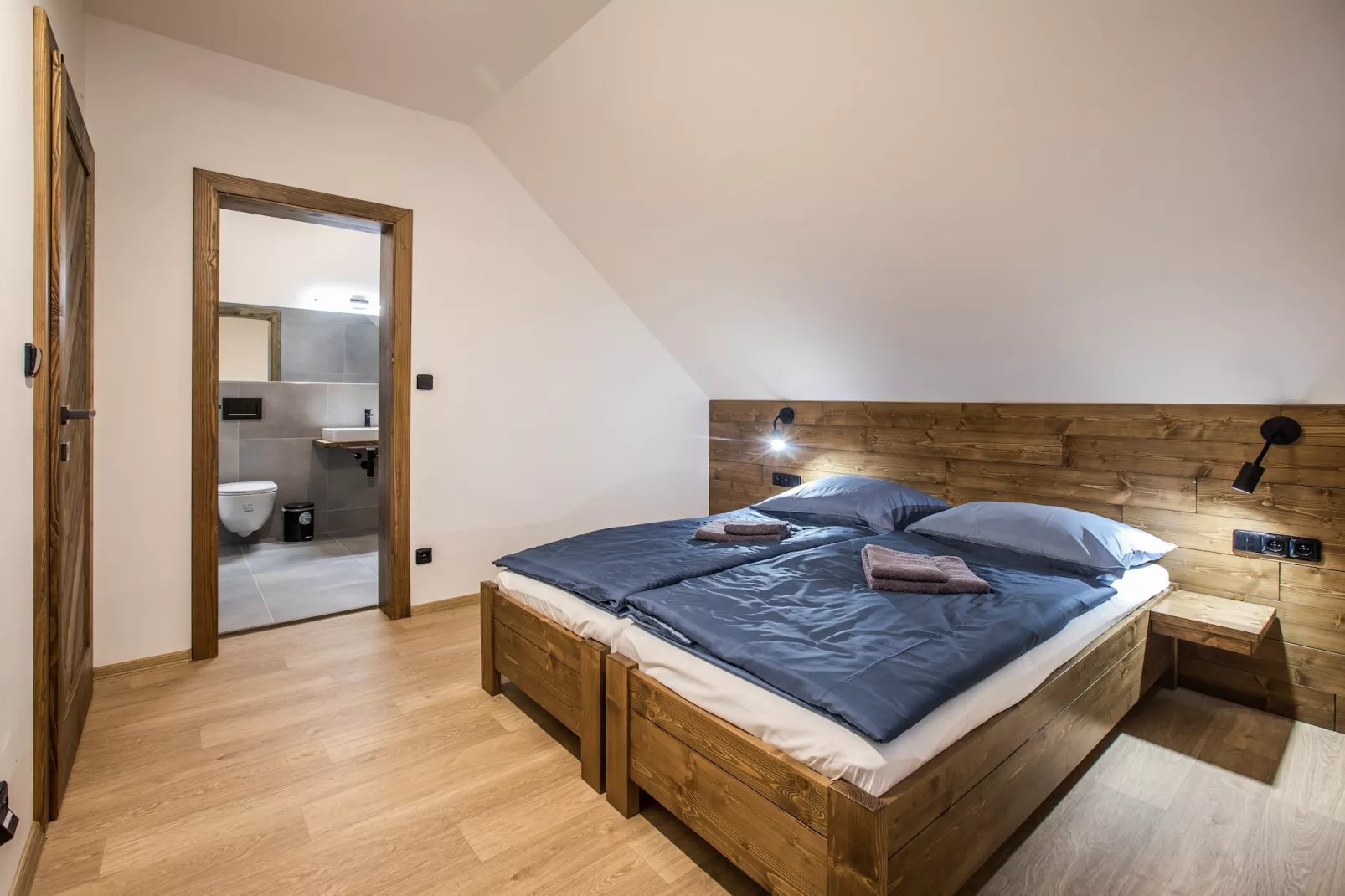 Mountain Chalet LBH027-Bedroom