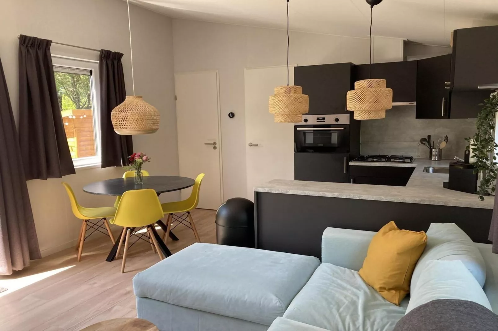 Campanula 225-Living room