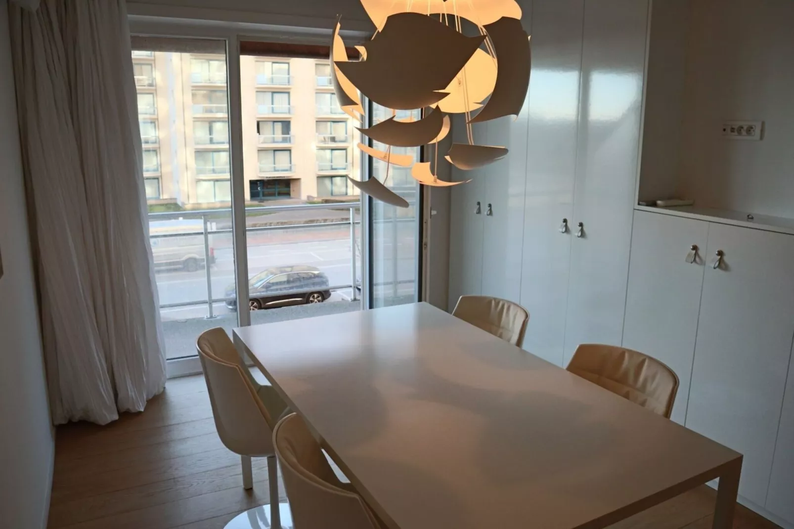 SCORPIO BI 201-Dining room