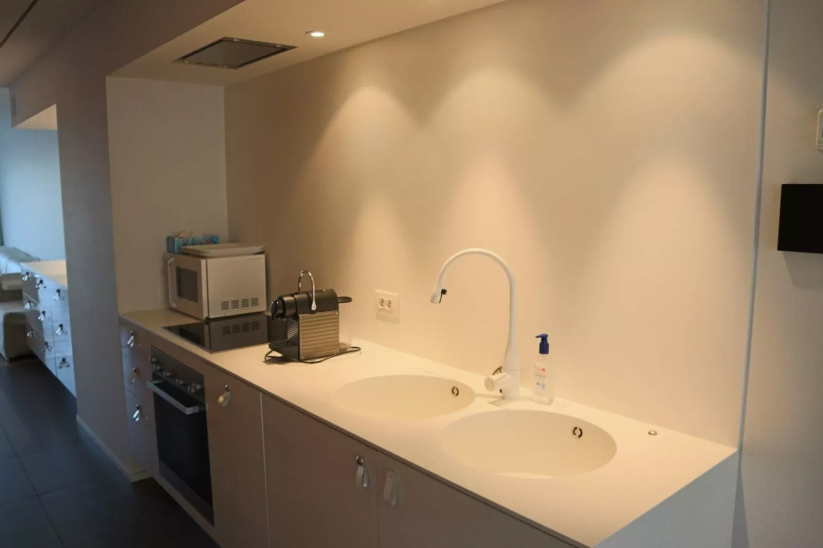 SCORPIO BI 201-Kitchen
