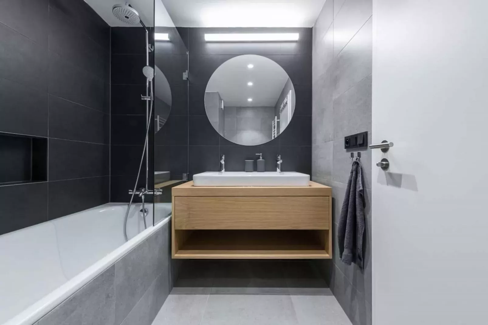 Bedrichov LBL006-Bathroom