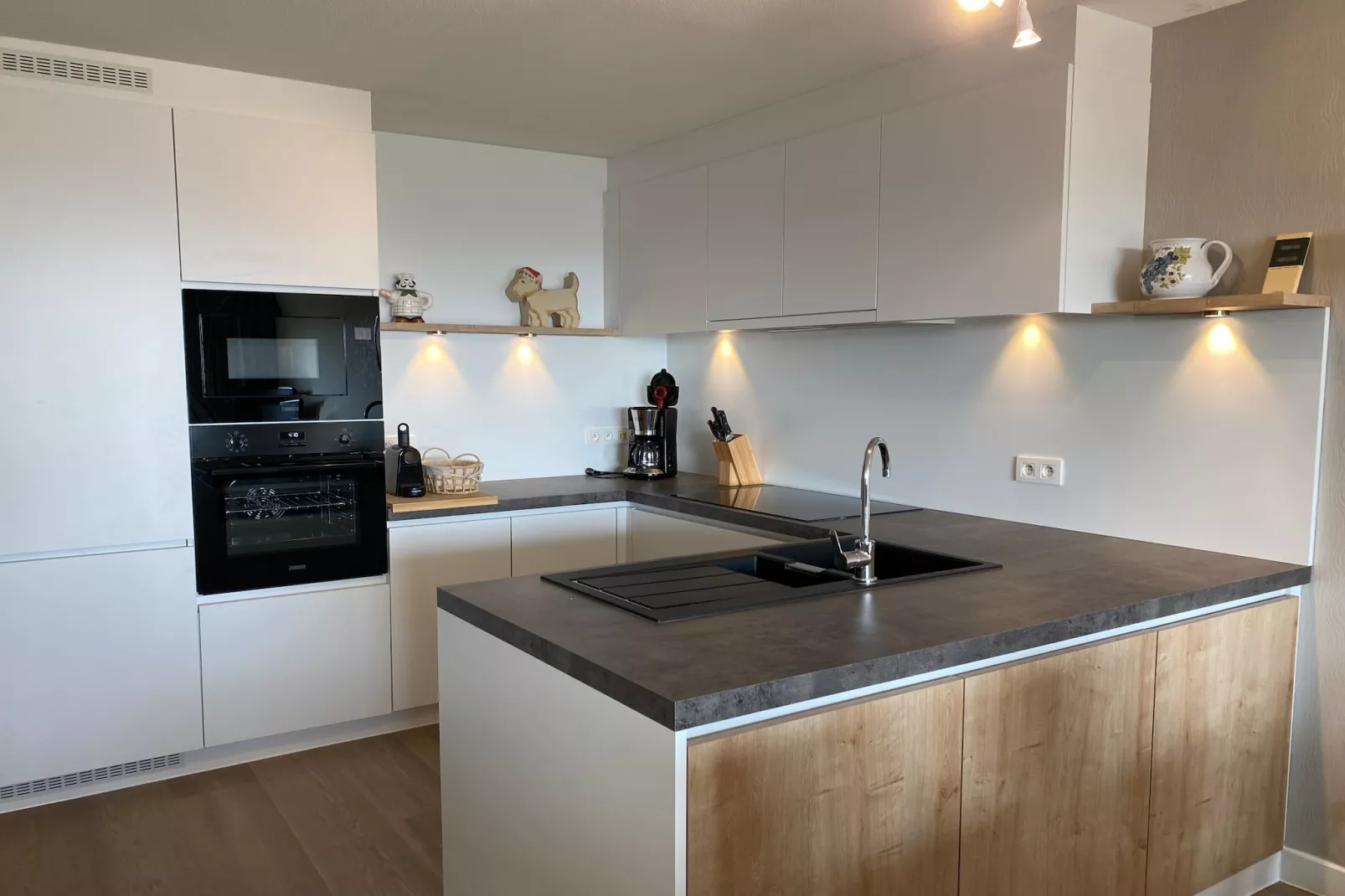DUINENVELD 4B 166/0503GAR-Kitchen