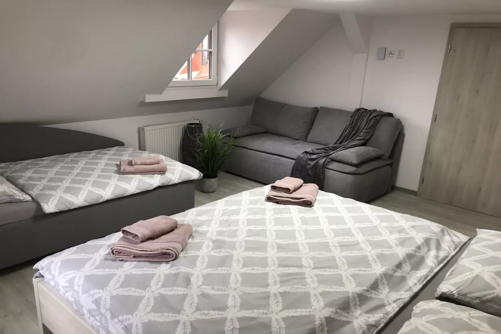 Tanvald LSH141-Schlafzimmer