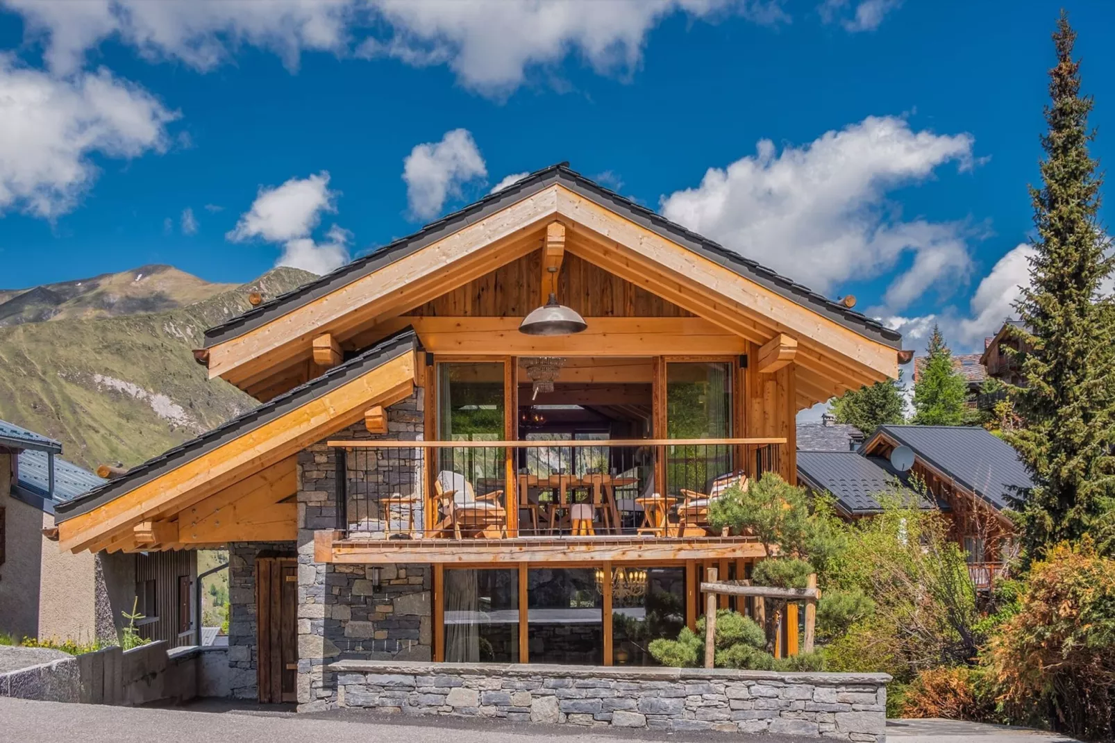 Chalet Le Duc Blanc Saint Martin de Belleville-Exterior summer