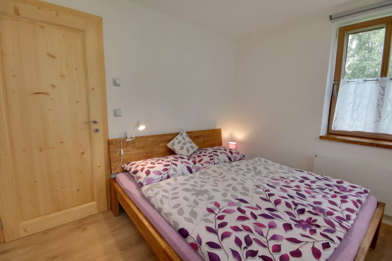 Korenov LPM010-Schlafzimmer
