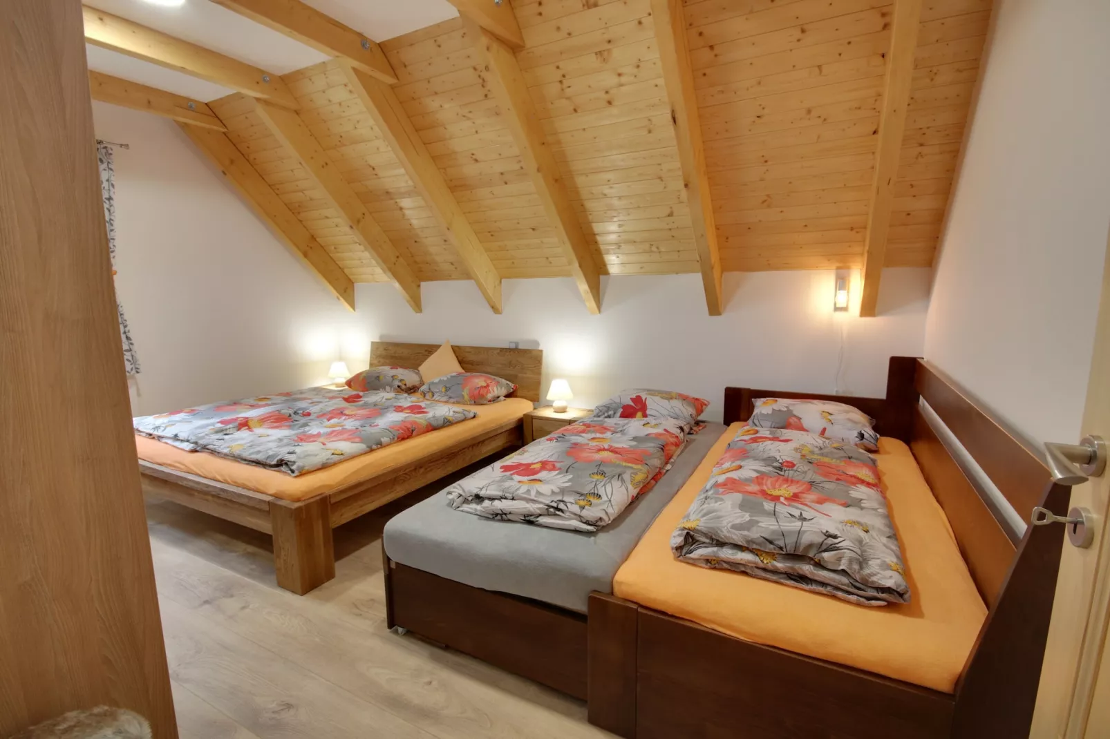 Korenov LPM010-Schlafzimmer