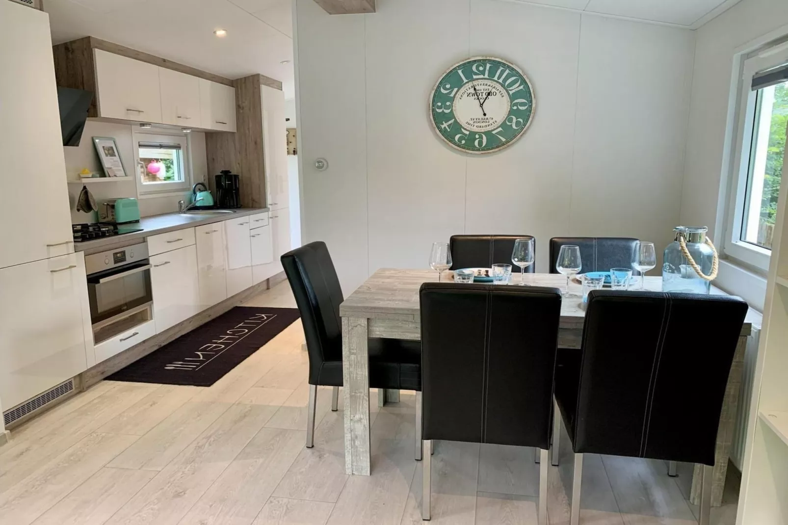 Campanula 191-Dining room