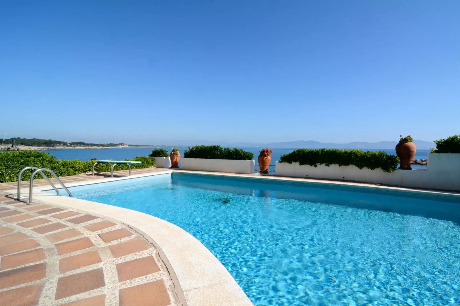 PUNTA ROMANA A 403-Pool