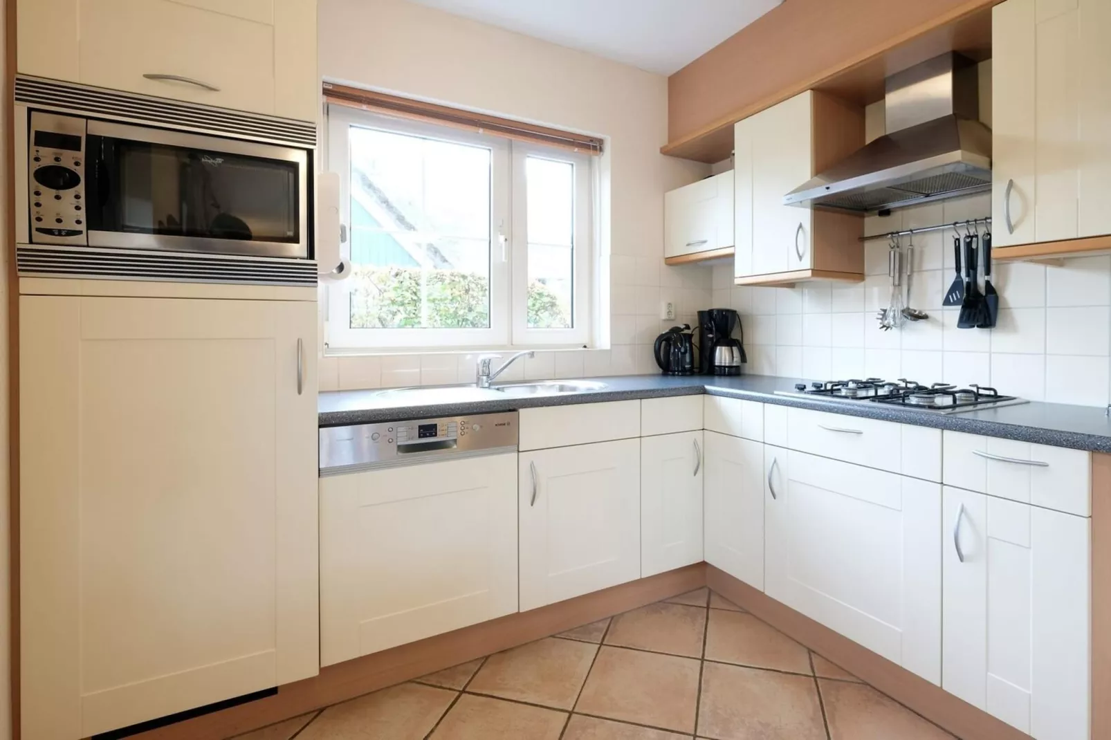 Anzelhoef 8-Kitchen