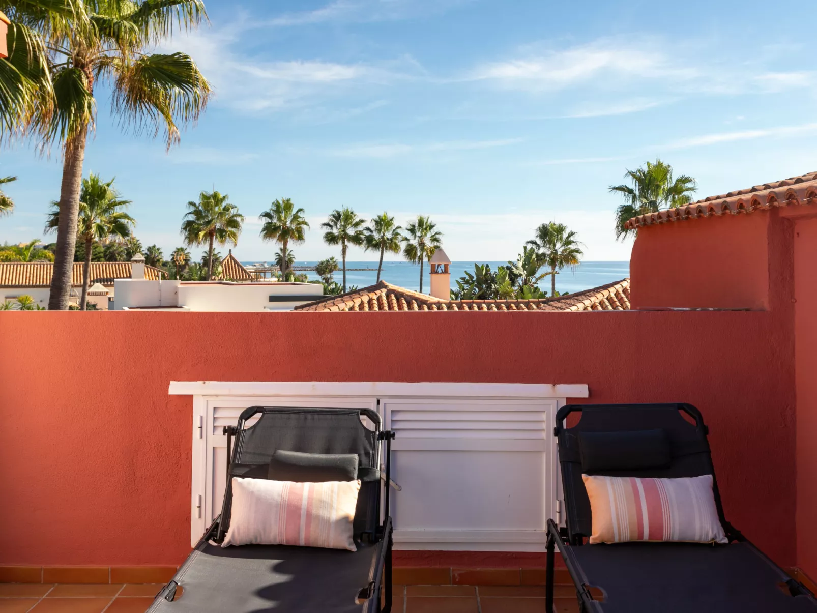 First Line Marbella Beach-Outside