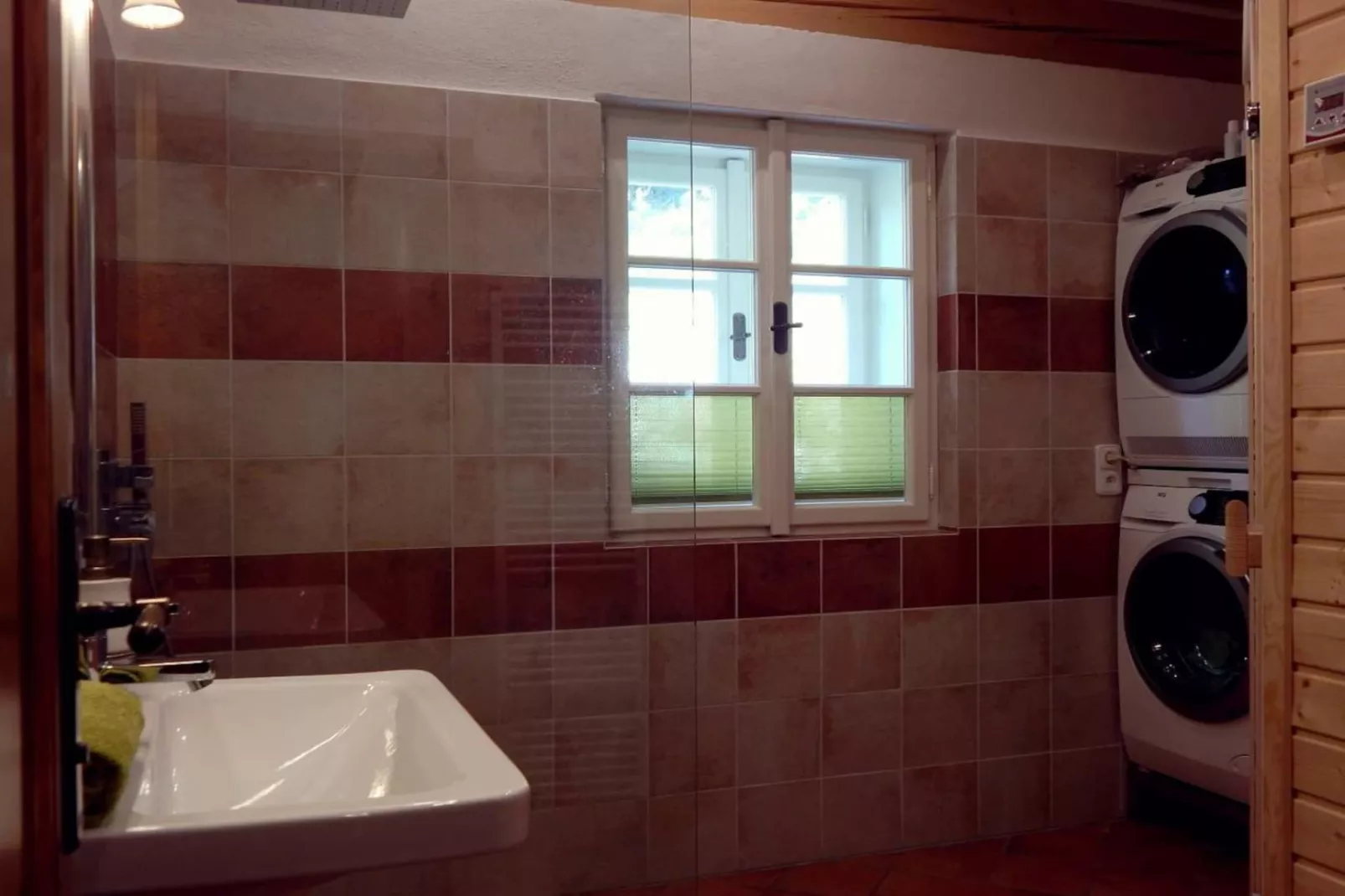 Rokytnice KRM450-Bathroom
