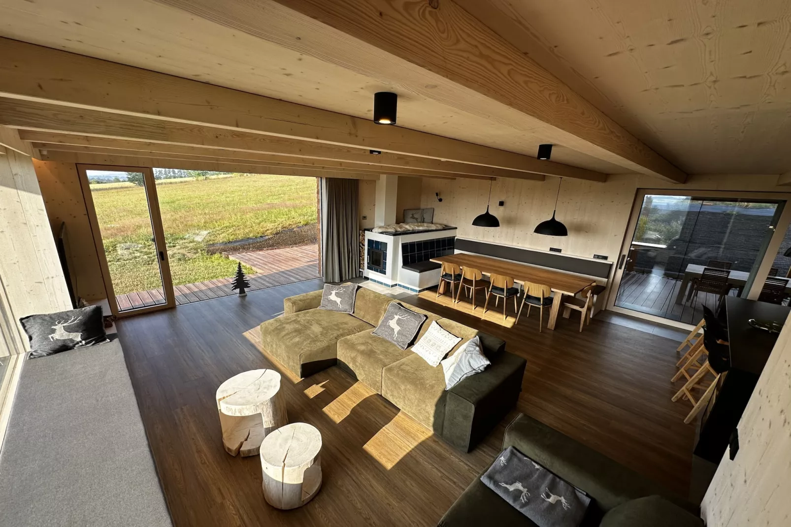 Villa Semily LRO127-Wohnzimmer
