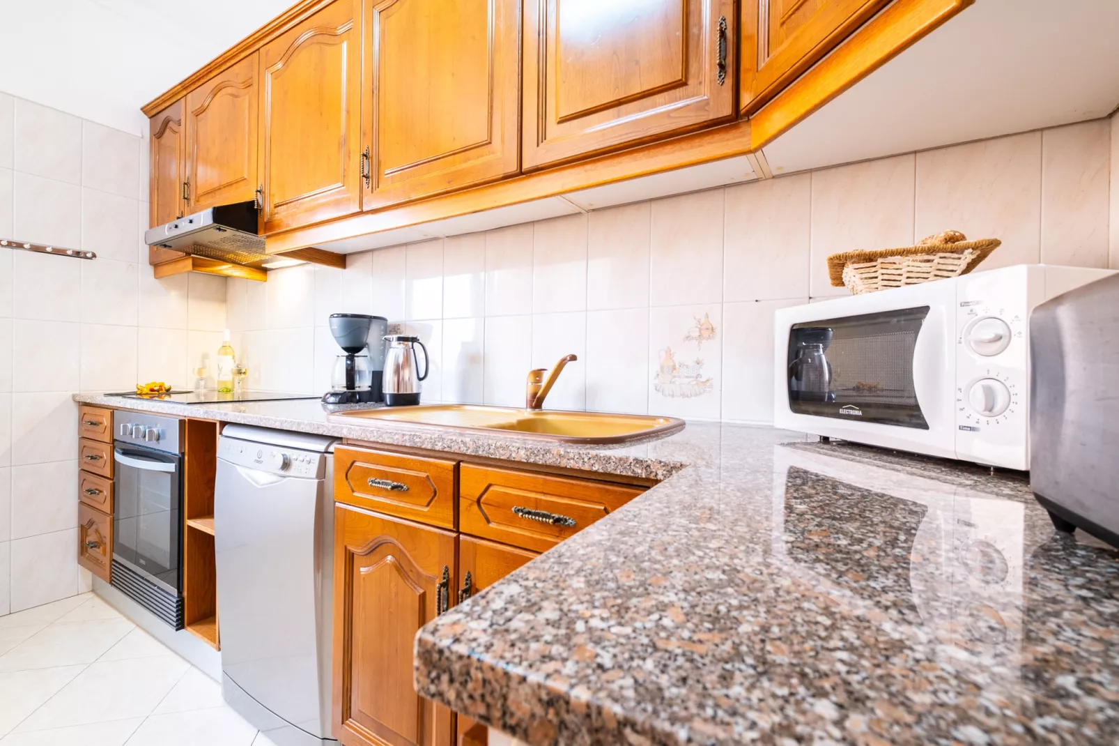 Villa La Digue-Kitchen