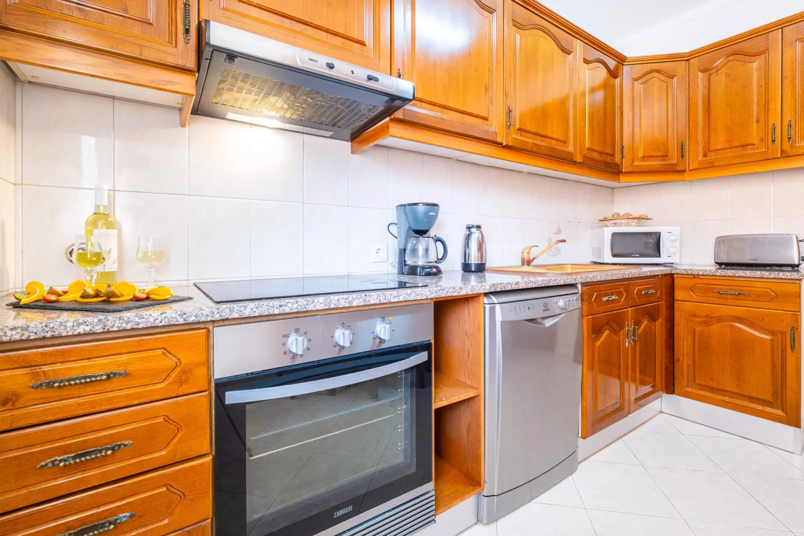Villa La Digue-Kitchen