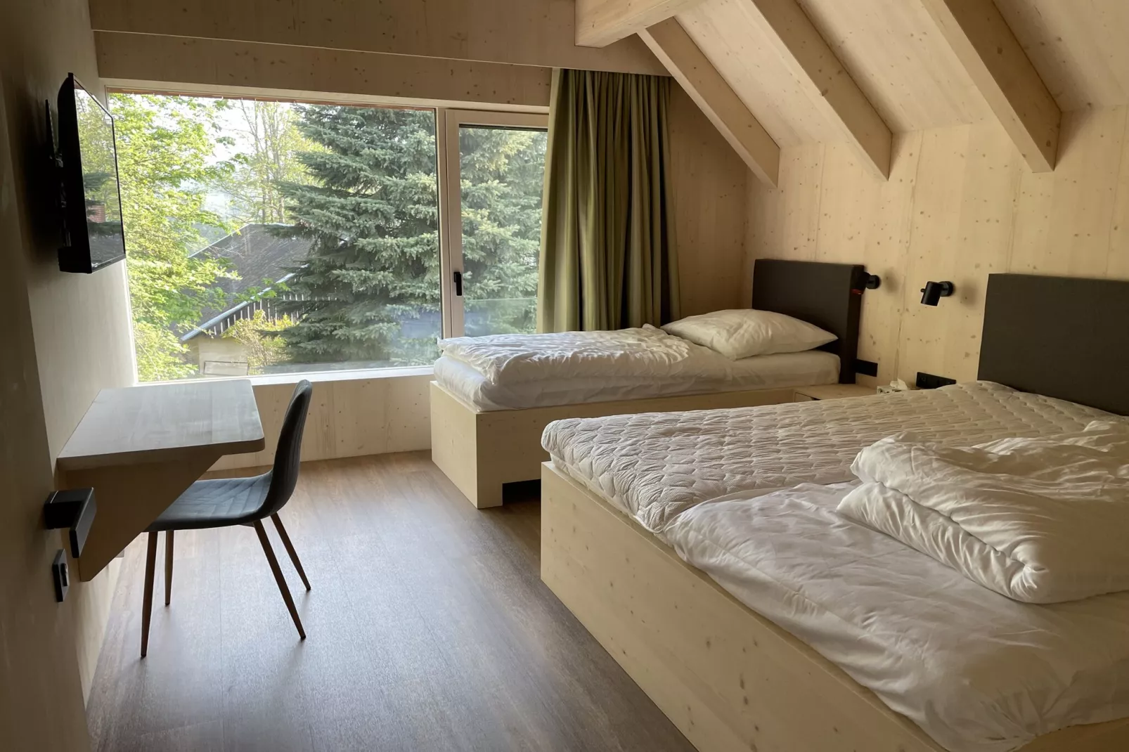Villa Semily LRO127-Schlafzimmer