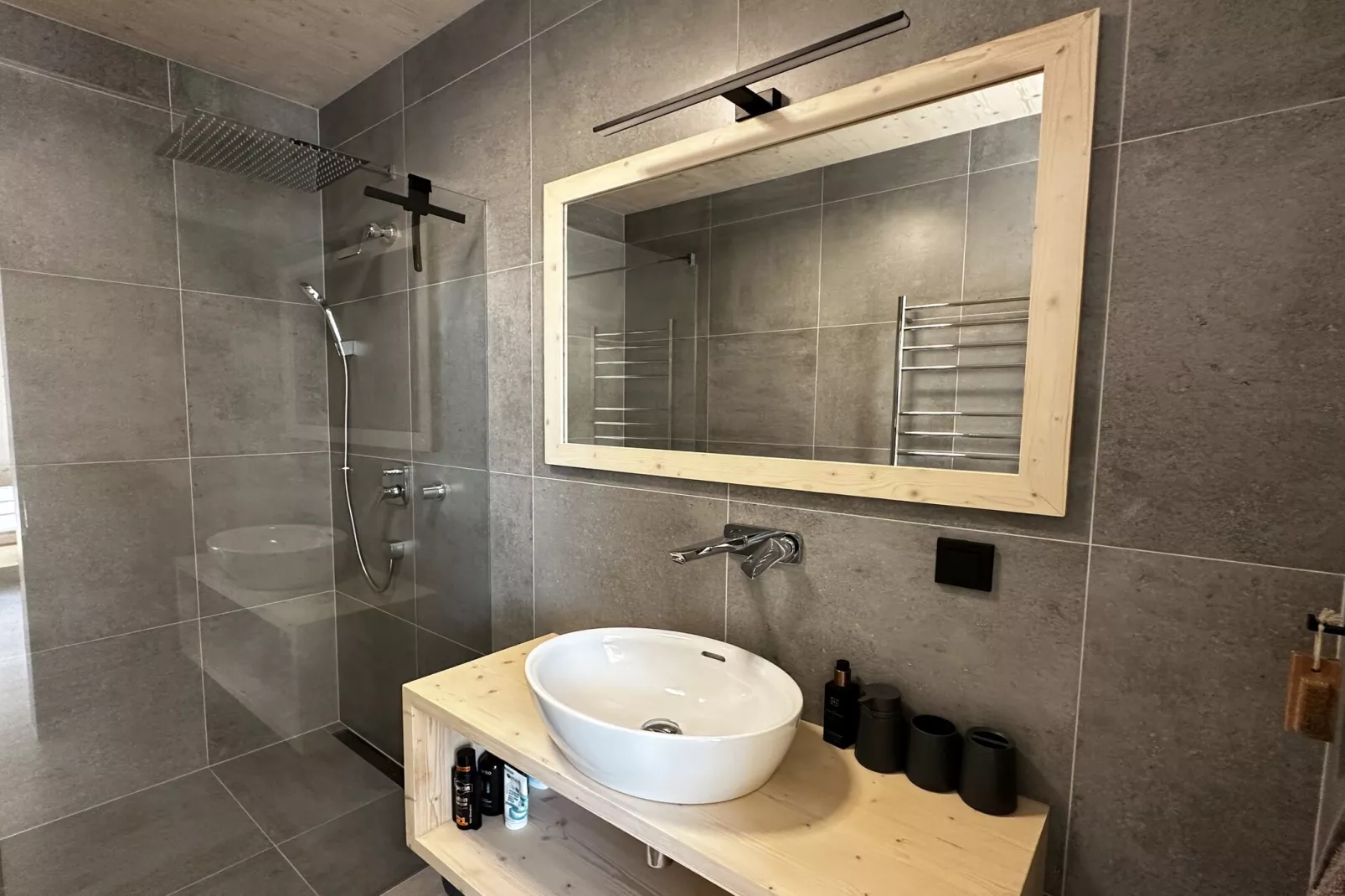 Villa Semily LRO127-Badezimmer