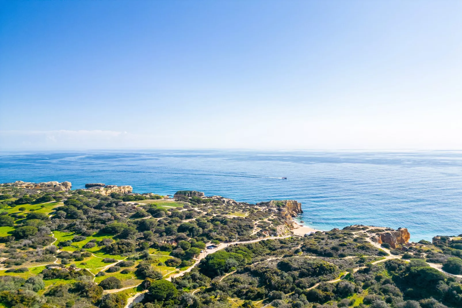 Villa Molucas-Areas summer 5km