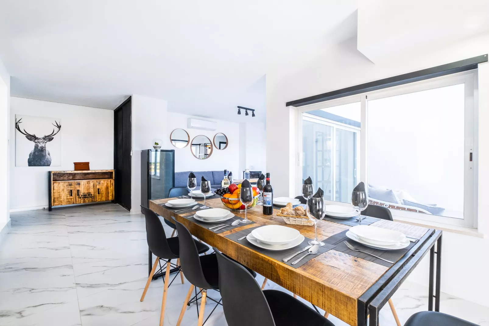 Villa Avalon-Dining room