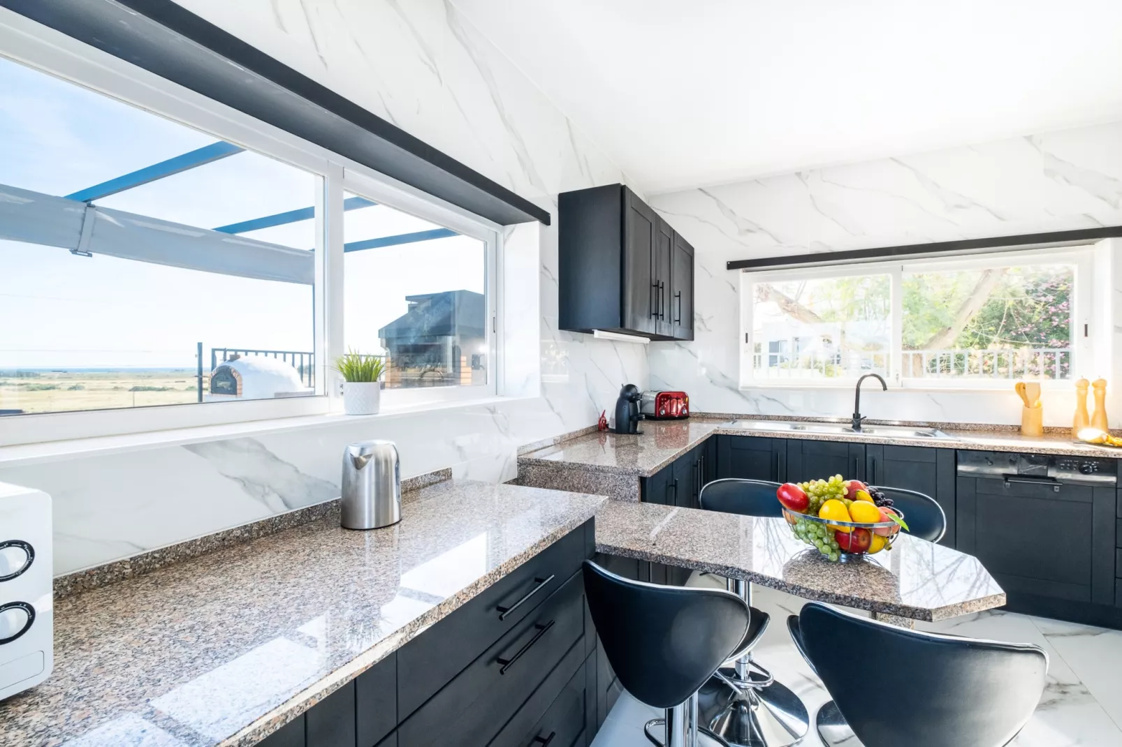 Villa Avalon-Kitchen