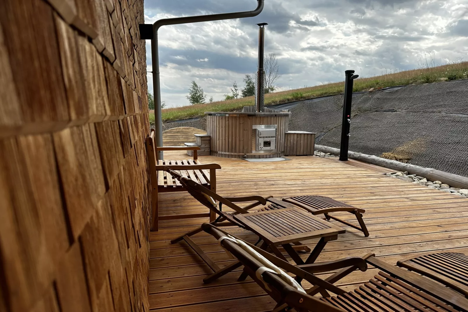 Villa Semily LRO127-Terrasse
