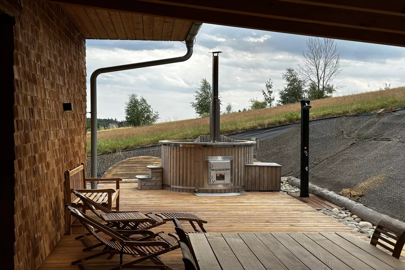 Villa Semily LRO127-Terrasse