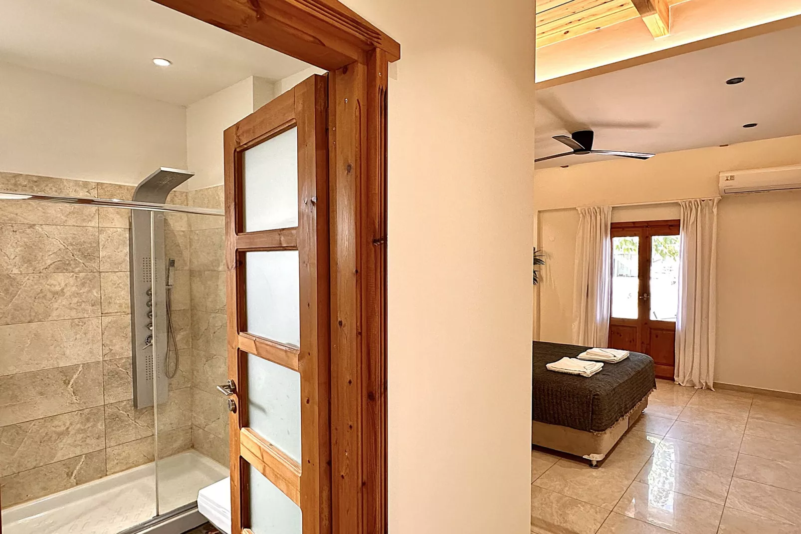 Golden Sand Beach villa-Bedroom