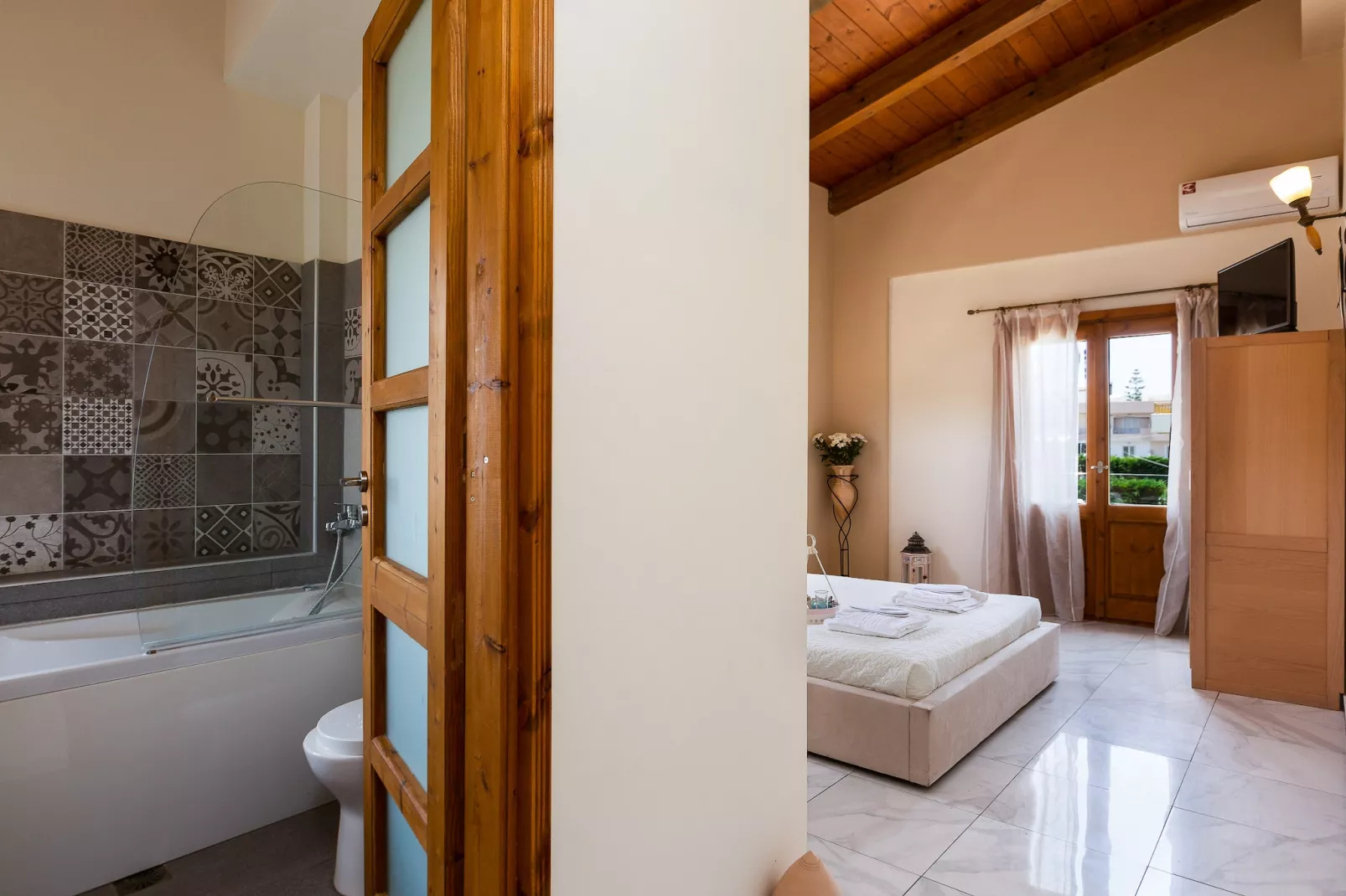 Golden Sand Beach villa-Bedroom