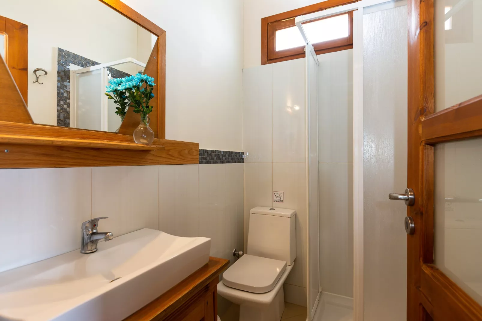 Golden Sand Beach villa-Bathroom
