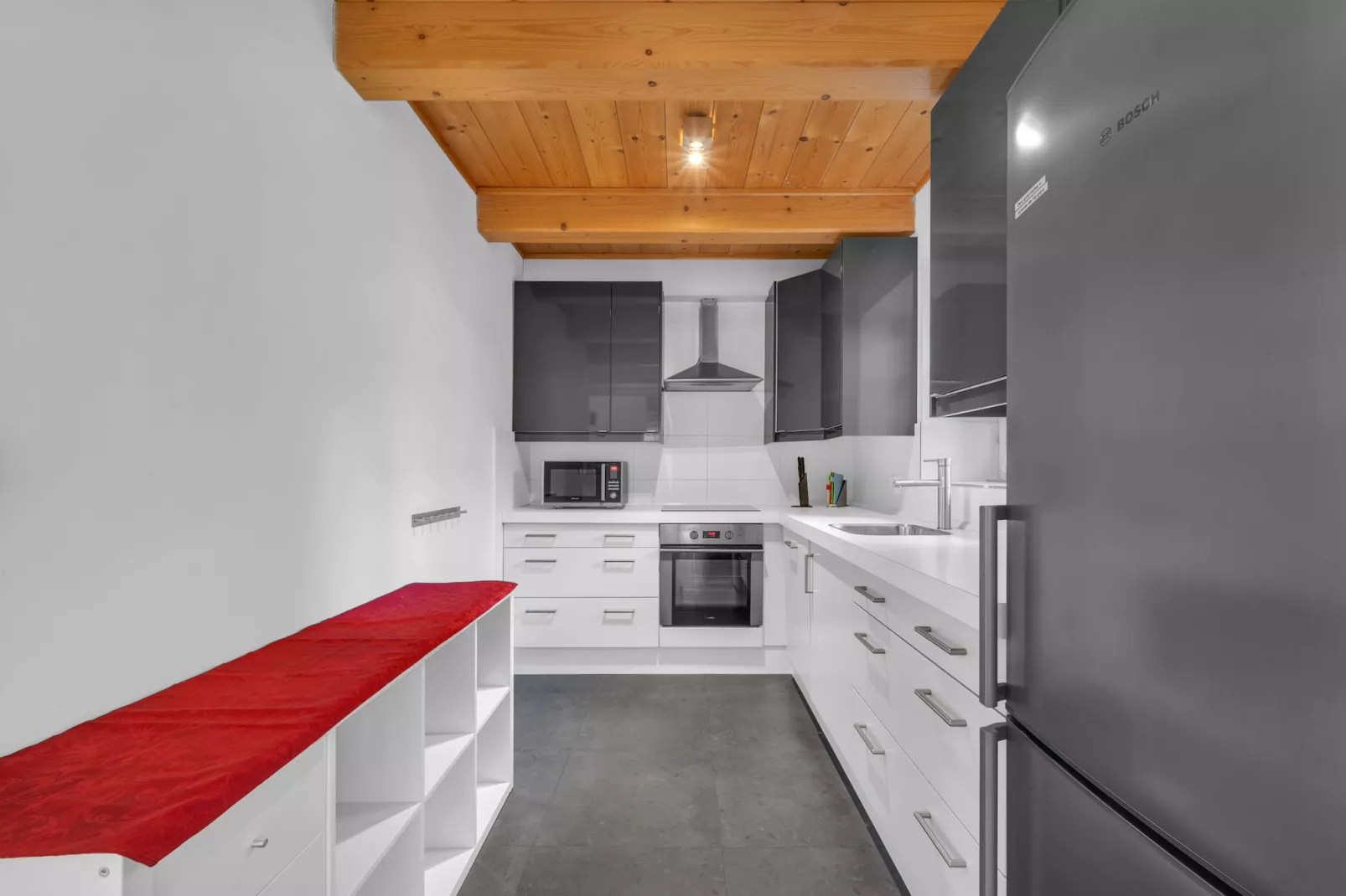 Mlade Buky KJH348-Kitchen