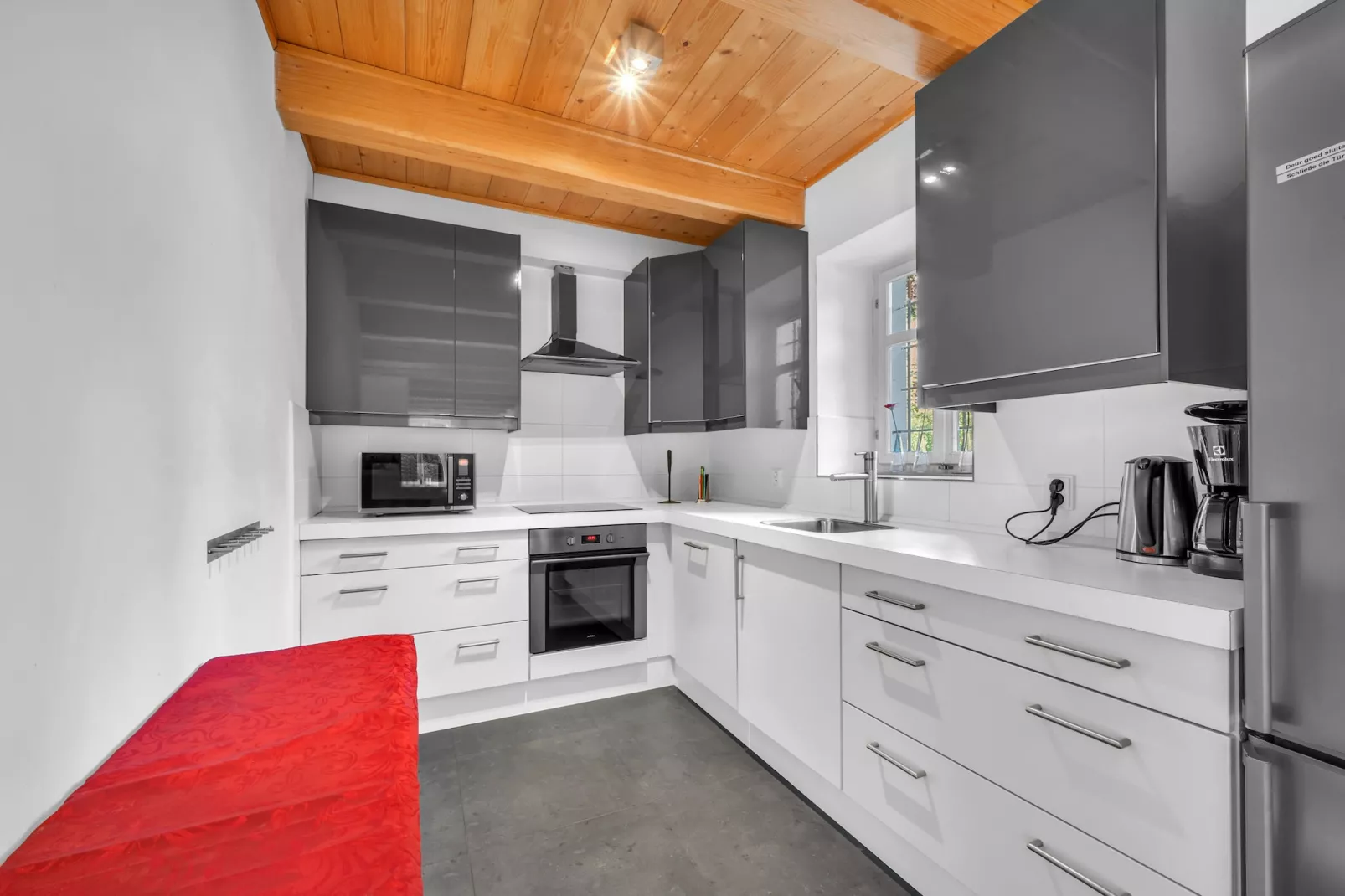 Mlade Buky KJH348-Kitchen