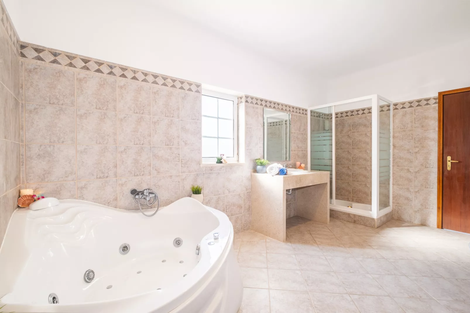 Villa Paradise-Bathroom