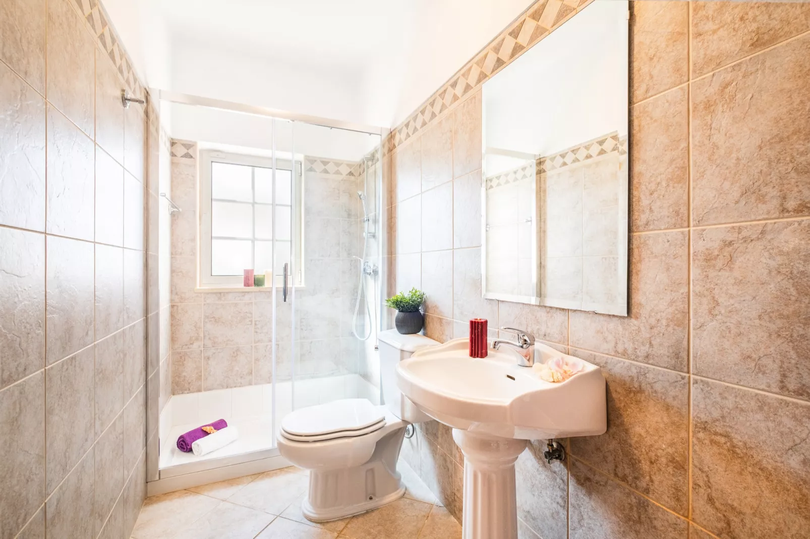 Villa Paradise-Bathroom
