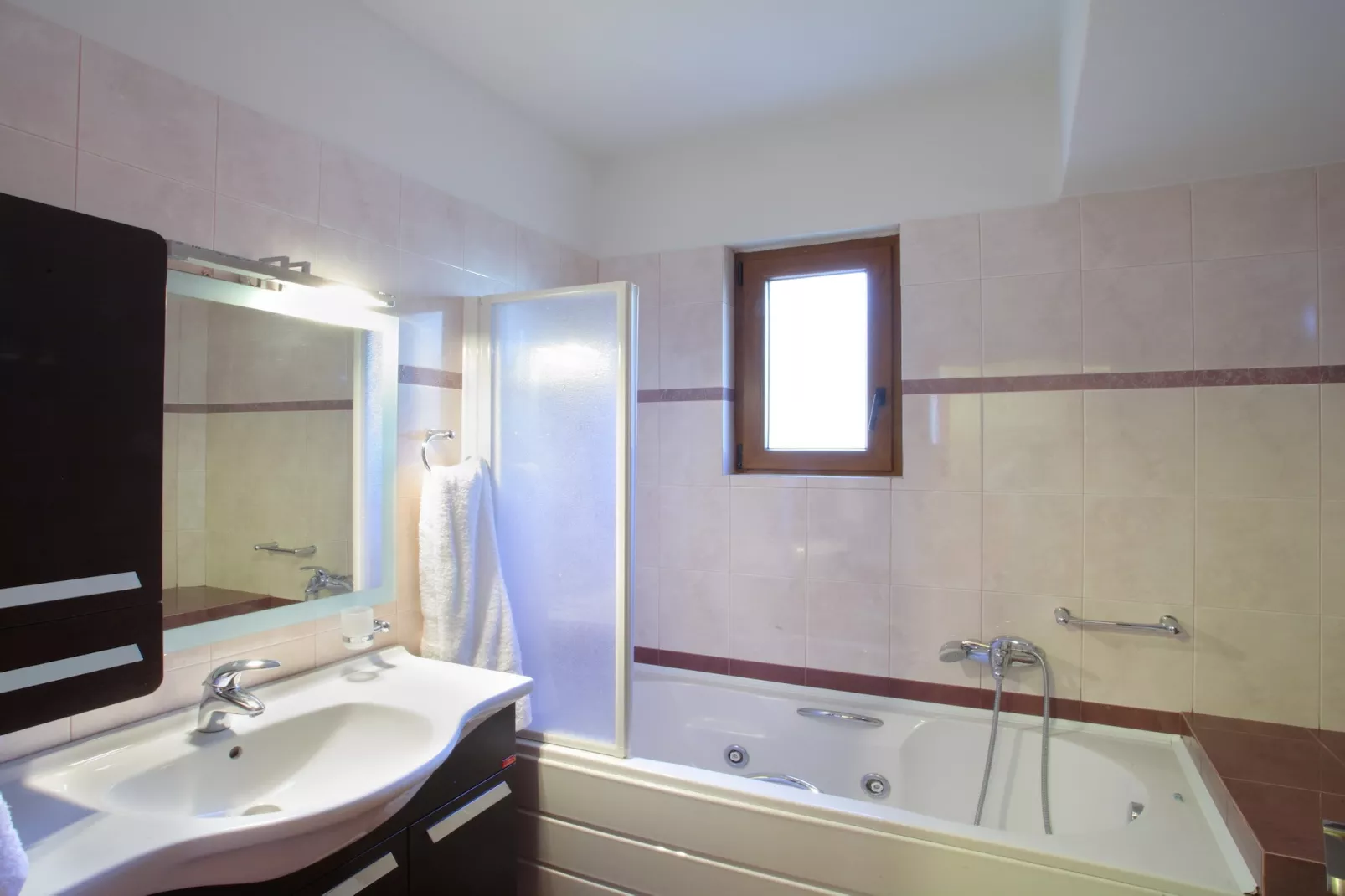 Irida-Bathroom
