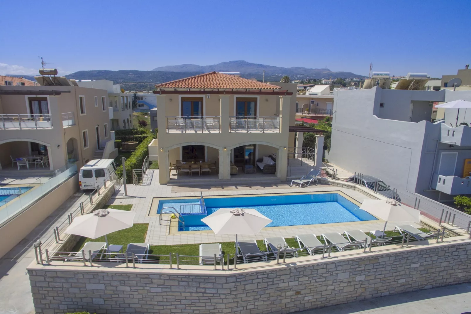 Irida-Outdoor
